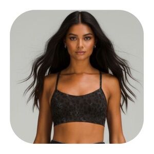 Lululemon size 10 Flow Y Nulu A-C light support Bra